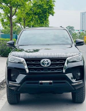 Xe Toyota Fortuner 2.4L 4x2 AT 2022