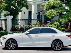 Xe Mercedes Benz C300 AMG 2022