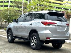 Xe Toyota Fortuner 2.4G 4x2 MT 2017