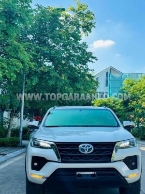 Xe Toyota Fortuner 2.4L 4x2 AT 2022