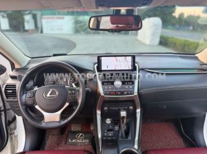 Xe Lexus NX 300 2018