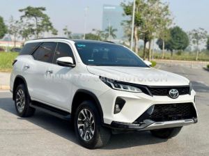 Xe Toyota Fortuner Legender 2.4L 4x2 AT 2022