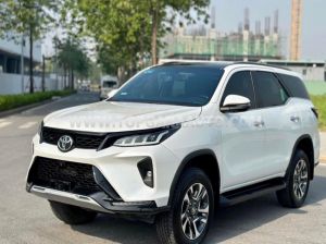 Xe Toyota Fortuner Legender 2.4L 4x2 AT 2022