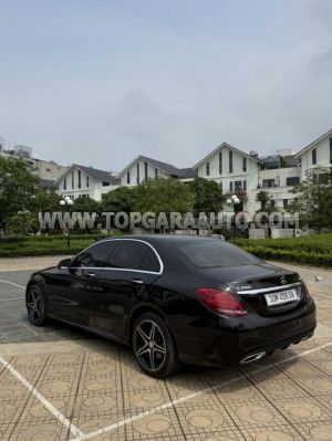 Xe Mercedes Benz C300 AMG 2016