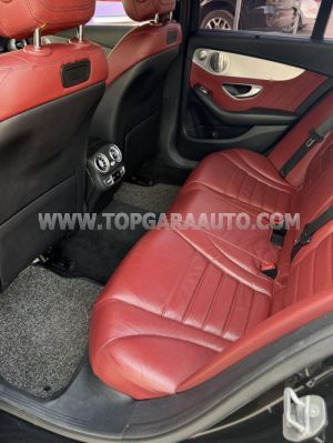 Xe Mercedes Benz C300 AMG 2016