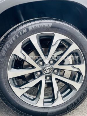 Xe Toyota Corolla Cross 1.8V 2020