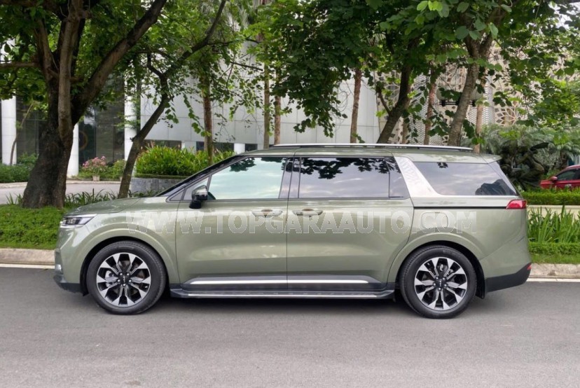 Kia Carnival Signature 2.2D