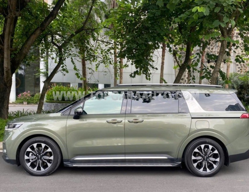 Kia Carnival Signature 2.2D
