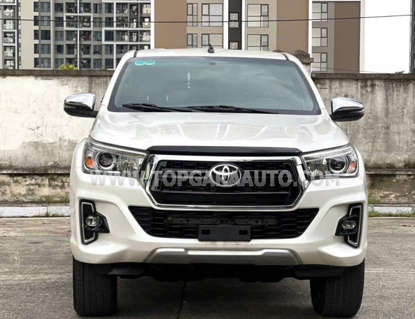 Toyota Hilux 2.8G 4x4 AT