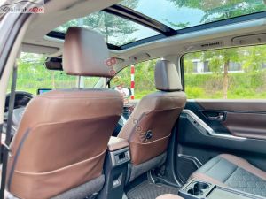 Xe Toyota Innova Cross HEV 2.0 CVT 2024