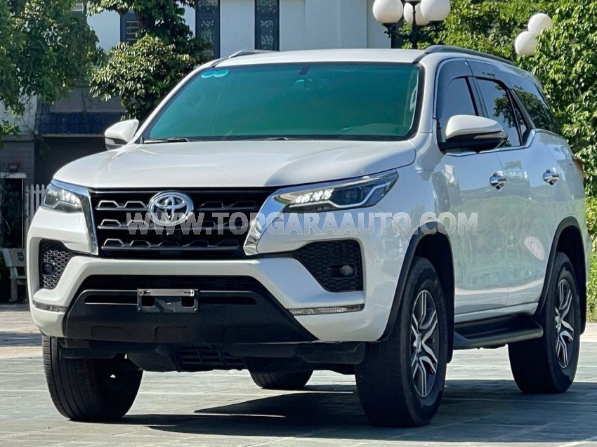 Toyota Fortuner 2.4L 4x2 AT