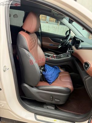 Xe Hyundai SantaFe Cao cấp 2.5L HTRAC 2023