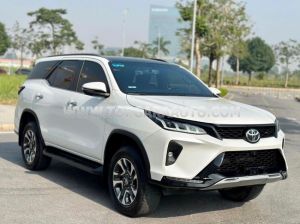 Xe Toyota Fortuner Legender 2.4L 4x2 AT 2022