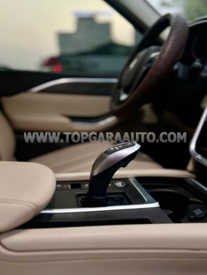 Xe VinFast Lux SA 2.0 Premium 2.0 AT 2020